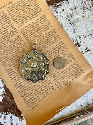 The Molly Pendant