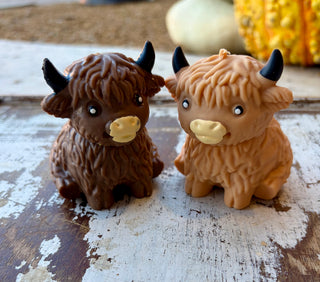 Highland Cow Crunch Squishy