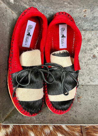 Red Zebra Muleys (size 8)