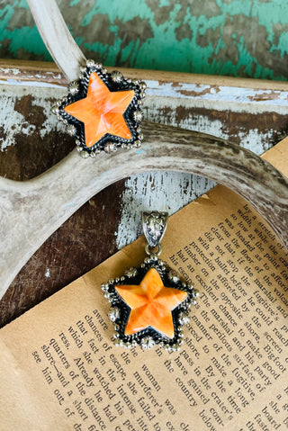 The Desert Glow Pendant