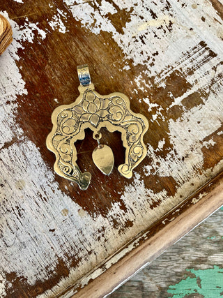 The Naja Pendant