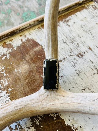 The black ring