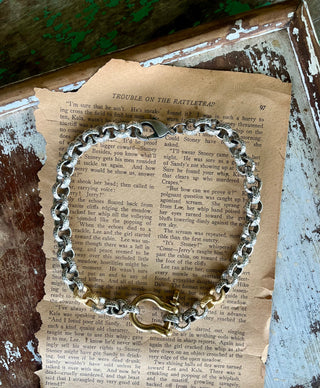 The Saddle Link Necklace