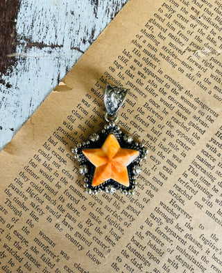 The Desert Glow Pendant