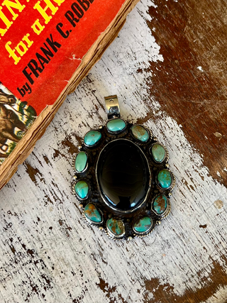 The Green Onyx Pendant  image 0