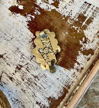 The White Lightning Pendant