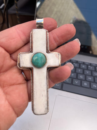 The Turquoise Cross Pendant